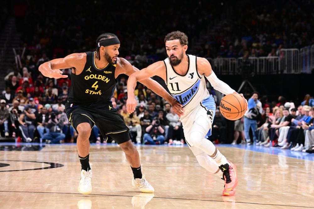 如何评价？小杨正负值全队第二，埃迪6失误赛季新高&6犯离场